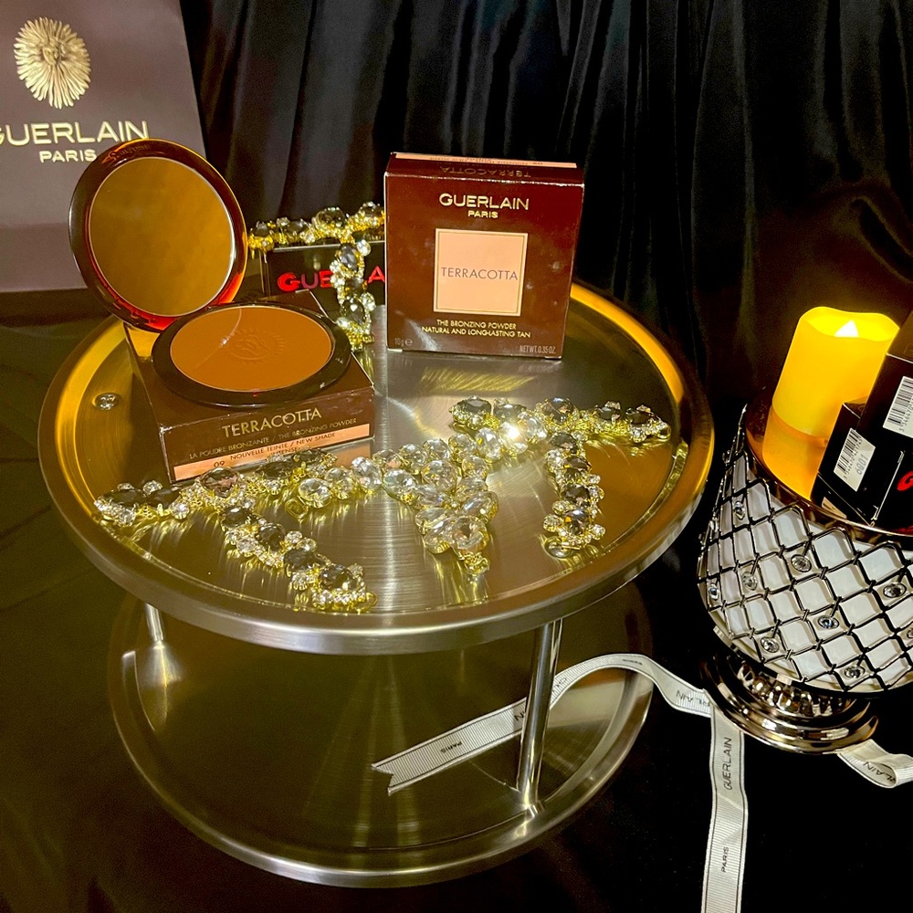Guerlain Terracotta Bronzer  #9 Authentic.  NIB.Brush not included.